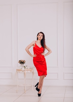 Red evening dress with a deep neckline and slit1 photo