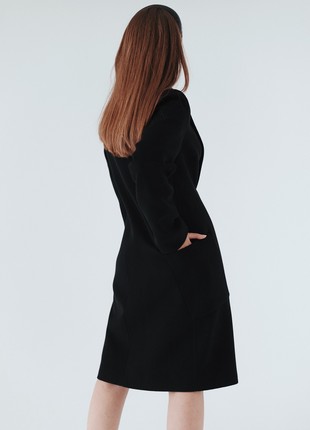 Mid-Length Black Padded Coat with Belt3 photo