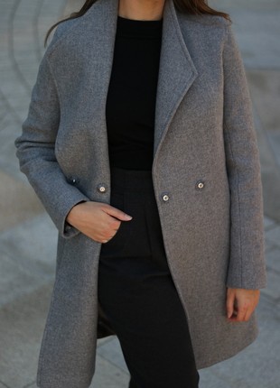 Medium-length dark gray woolen padded coat with belt4 photo