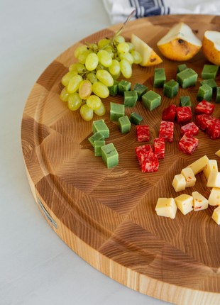 Round ash cutting board 45 cm7 photo