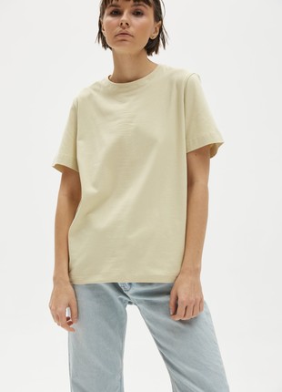 LIME BASIC WOMAN T-SHIRT | COTTON 190 GSM | Relaxed-fit & Regular-fit classic t-shirt3 photo