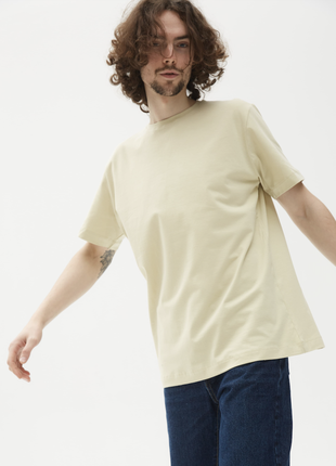 LIME BASIC MAN T-SHIRT| COTTON 190 GSM | Relaxed-fit & Regular-fit classic t-shirt1 photo