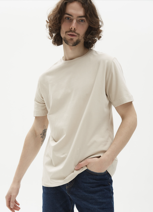 IVORY BASIC MAN T-SHIRT| COTTON 190 GSM | Relaxed-fit & Regular-fit classic t-shirt1 photo
