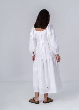White linen embroidered dress "Myt"5 photo