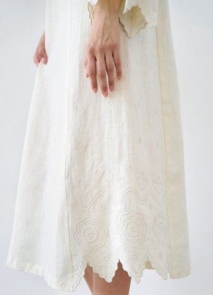 Beige linen dress with embroidery Nizhnist9 photo