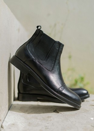 Comfortable men's Chelsea boots Oskar 317. Black natural leather.
