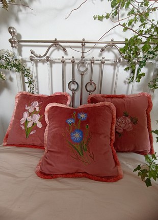 MR Pillow velvet with cornflowers embroidery4 photo