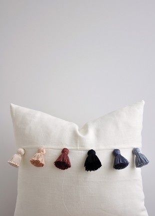 Pillow with tassels2 photo