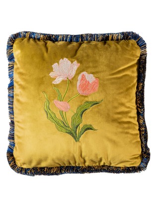MR Pillow velvet with tulips embroidery1 photo
