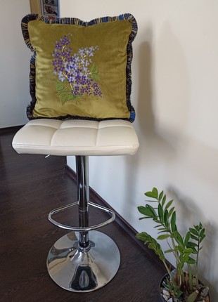 MR Pillow velvet with lilac embroidery6 photo