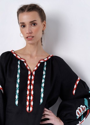 Embroidered shirt with black linen VARENYK