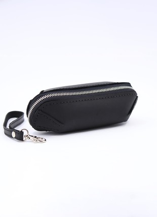Leather sunglasses/ glasses case with hand strap and zip around/ handmade/ Black/ 040022 photo