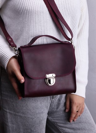 Womens leather shoulder bag with top handle on strap / Purple - 01034