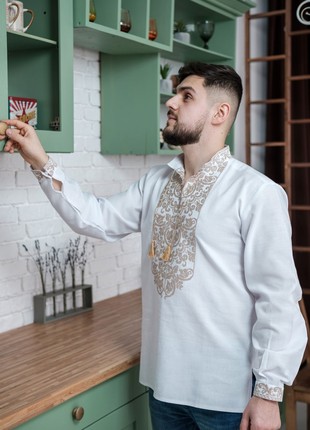 MEN'S WHITE EMBROIDERY WITH LARGE BRONZE ORNAMENT, FABRIC - HOMEWOVEN CANVAS SIZE (EU 56) (US XXXXL)4 photo
