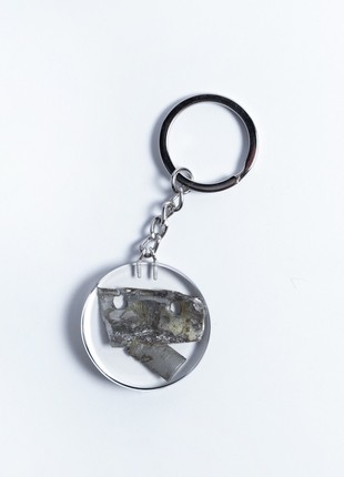 A keyring with the wreckage of a downed Russian Mi-24 helicopter4 photo