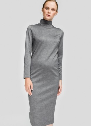 Gray sheath maternity-friendly midi dress