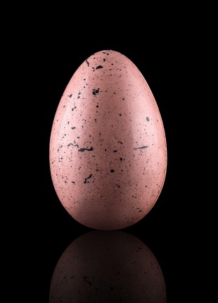 Chocolate egg (ruby)