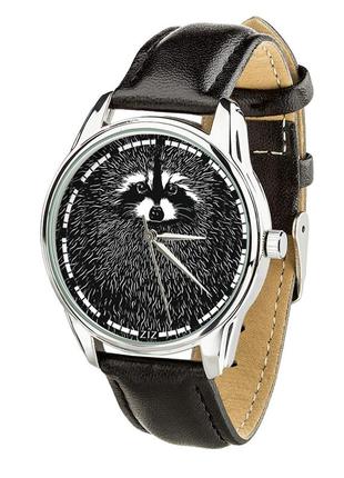 The ziz clock is raccoon1 photo