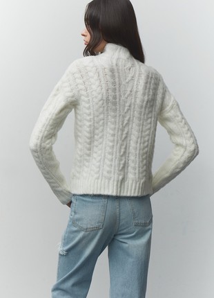 Knitted braid sweater3 photo