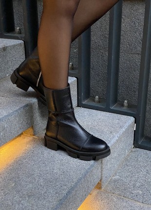 Comfortable boots made of genuine leather