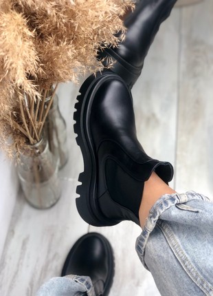Black leather Chelsea boots4 photo