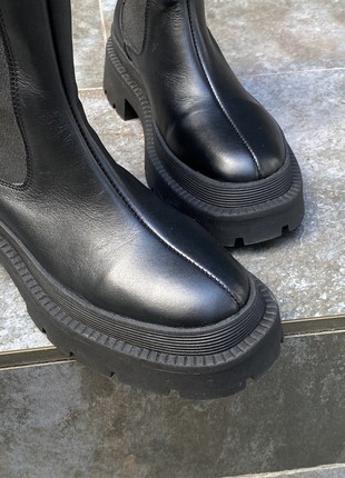 High chelsea boots made of genuine leather1 photo
