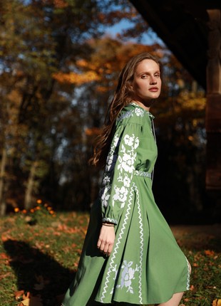 Women's embroidered dress Spring green1 photo