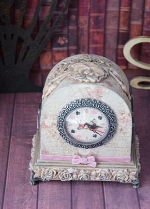 Alice in Wonderland mantel clock - mini chest of drawers10 photo