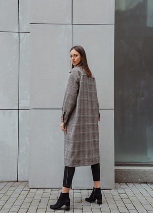 Grey Plaid Coat with a belt and red iserts oversized spring/autumn season5 photo