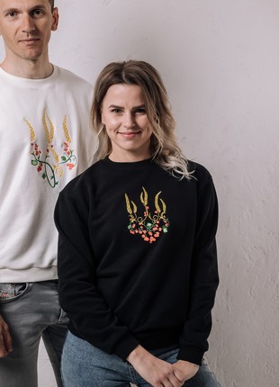 Men's sweatshirt with embroidery "Ukrainian tryzub red Kalina" white6 photo