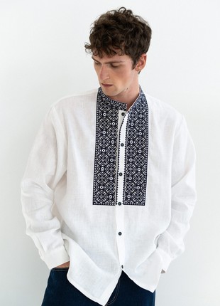 White linen men's embroidered shirt on buttons ED6/21 photo