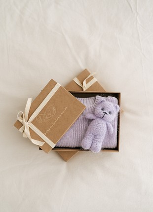New Baby Gift Box: baby sweater, baby milestones and toy1 photo