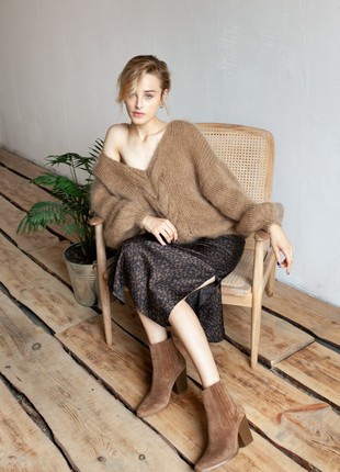 Leopard skirt with slits