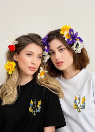 Blossoming Trident OVERSIZE T-shirt (left)1 photo