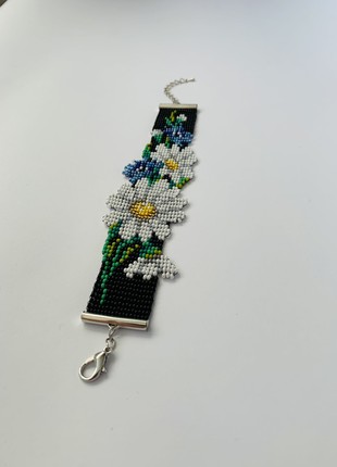 Beaded bracelets, Flower bracelet，Daisies , Ukrainian traditional jewelry5 photo