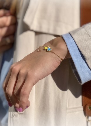 Minimalistic bracelet with Ukrainian heart on a chain2 photo