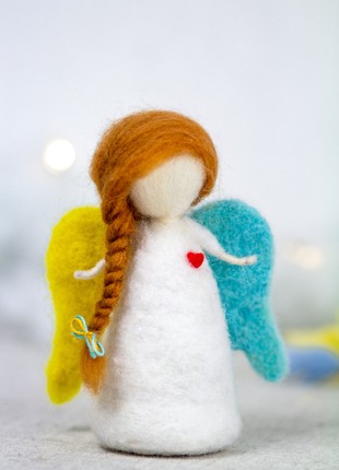 Angel of peace of Ukraine1 photo