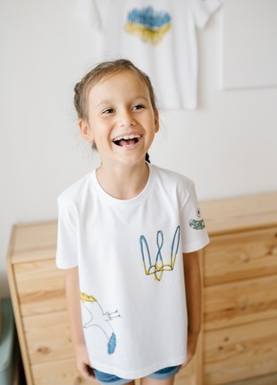 White children's t-shirt with trident of Ukraine and crane print2 photo