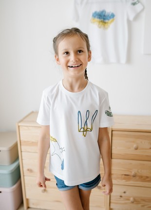 White children's t-shirt with trident of Ukraine and crane print8 photo