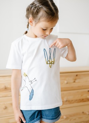 White children's t-shirt with trident of Ukraine and crane print5 photo