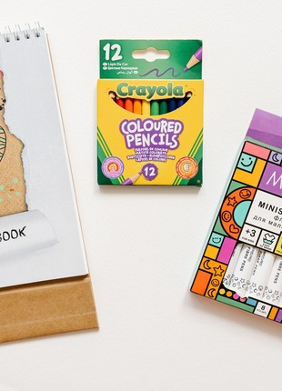 Children's drawing set with Art book2 photo