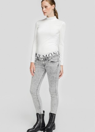 Gray skinny maternity jeans with elastic belt1 photo