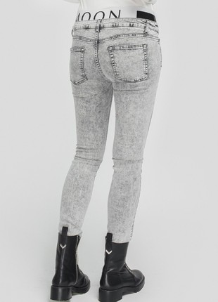 Gray skinny maternity jeans with elastic belt3 photo