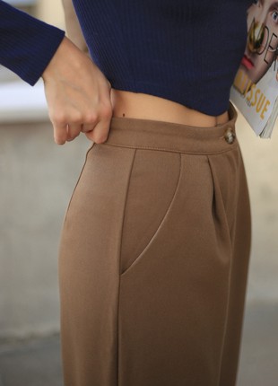 Classic High Waist Brown Trousers with Pockets SHTOYKO5 photo