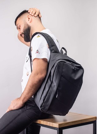 TRVLbag black | hand luggage | backpack 40x20x25 cm2 photo
