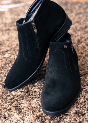 Great winter boots made of natural suede. Ikos 2012 photo