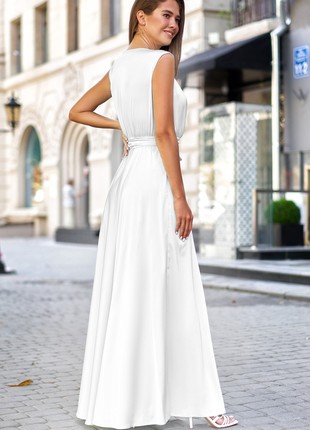 Gentle evening dress in white color5 photo