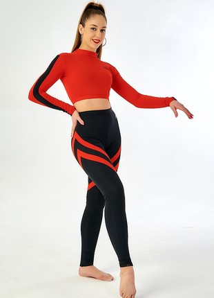 Leggings and a top with inserts - a black and red set of training clothes2 photo