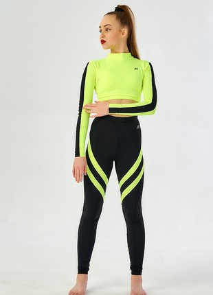 Leggings and a top with inserts - a black and lemon set of training clothes