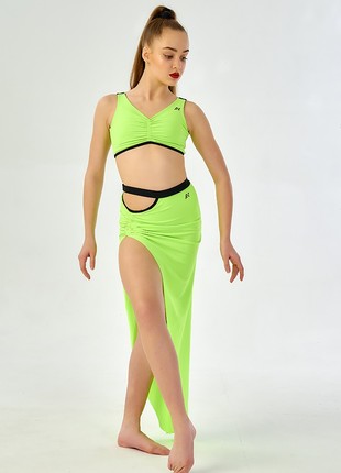 A set of training clothes with an asymmetric lemon skirt